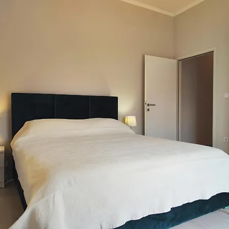 Gabi - Private Parking Appartement