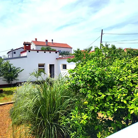 Gabi - Private Parking Apartamento *