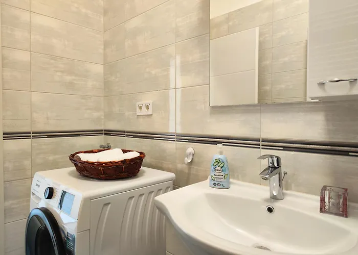 Gabi - Private Parking Zadar