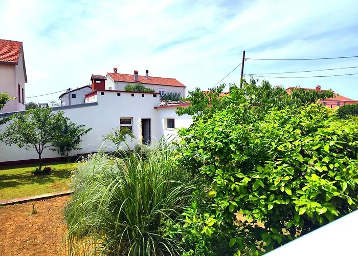 Gabi - Private Parking Appartement *