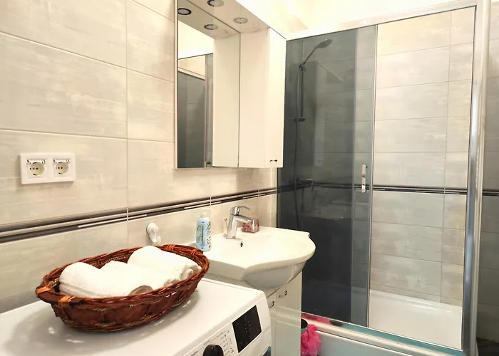 Gabi - Private Parking