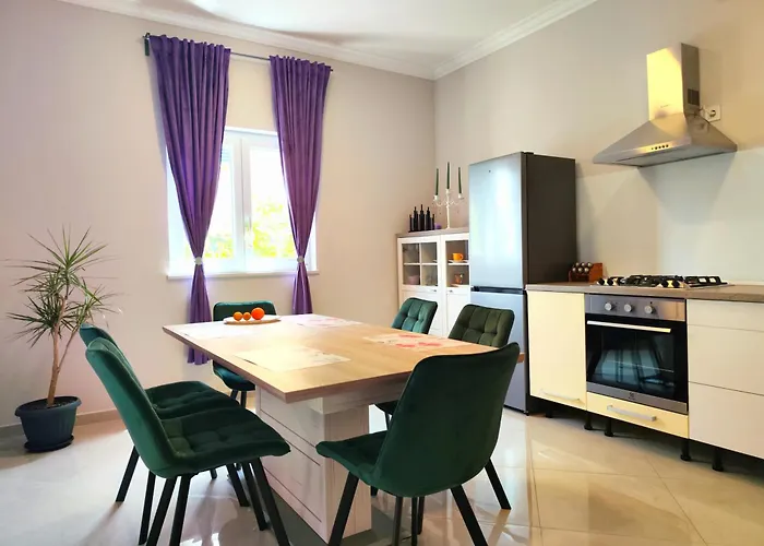 Gabi - Private Parking Appartement Zadar